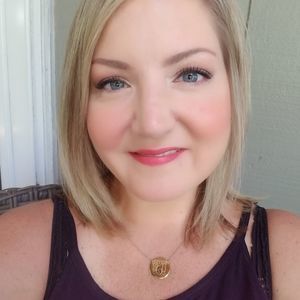 Meet your Posher, Christy